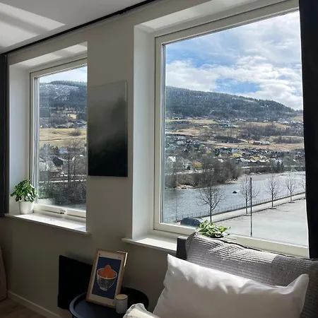 Luxury River View - Vibe - Heart Of Lägenhet Voss